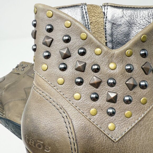 Taos Taupe Leather Verge Ankle Booties Women's Sz 8 Side Zip Stud/Rivet Accents - Picture 4 of 9